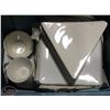 Image 1 : TOTE OF ASSORTED WHITE SERVING DISHES