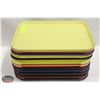 Image 1 : 28 MULTICOLOUR TRAYS 16" X 12"