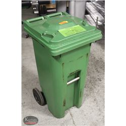 K55) BAILIFF SEIZURE GREEN IPL FLIP-TOP TRASH CAN