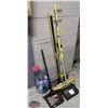 Image 1 : K57) BAILIFF SEIZURE LOT OF ASSORTED CLEANING TOOLS INCL: PUSH