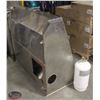 Image 4 : EXHAUST CANOPY VENT HOOD W/ FILTERS & FIRE