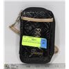 Image 1 : BLACK GUESS WALLET / WRISTLET