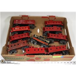 FLAT OF ASSORTED VINTAGE LIONEL MODEL TRAIN