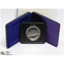 CANADIAN 1975 CANOE $1 COIN IN CASE