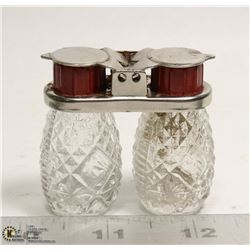 UNIQUE TRAVELING SALT PEPPER SHAKER KIT