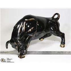 CERAMIC FIGHTING BULL STATUE - 18 X 10