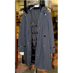 LADIES NUAGE 3/4 LENGTH LINED JACKET SIZE MEDIUM