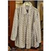 Image 1 : FAUX FUR LADIES OLYMPIA JACKET SIZE LARGE
