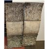 Image 1 : LOT OF 2 METAL WALL ART PCS