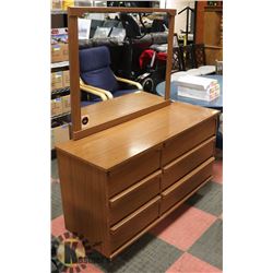 VINTAGE 6 DRAWER DRESSER WITH MIRROR  50.5 X 17.5