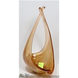 VINTAGE CROSSED FINGER ART GLASS SCULPTURE, 12 X 6