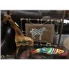 Image 1 : 3 ITEMS - ZEBRA PICTURE, WOOD BIRD & WOOD GIRAFFE