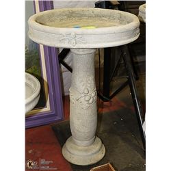 CONCRETE BIRDBATH 16" X 23"
