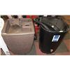 Image 1 : 2 RAIN BARRELS
