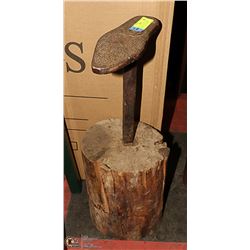 ANTIQUE SOLID IRON COBBLER ANVIL (MOUNTED IN WOOD)