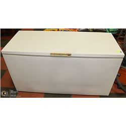 WHITE WOODS 584 LITRE LARGE CHEST DEEP