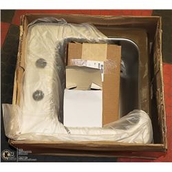 NEW POLARWARE 15"X15"-STAINLESS STEEL