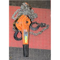 CM SERIES 653, 1-1/2 TON LEVER CHAIN HOIST