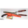 Image 1 : GARDEN SHEARS & HAND SAW