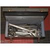 Image 1 : CRAFTSMAN TOOL BOX WITH H.D. WRENCHES, 18" GRAY