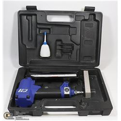 CAMPBELL HAUSFELD 18 GAUGE PIN NAILER IN