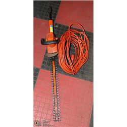 BLACK & DECKER 22 INCH HEDGE TRIMMER WITH CORD