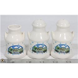 KNOTTS BERRY FARMS S&P SHAKER SET