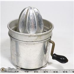ANTIQUE GEM SQUEEZER HAND CRANK JUICER