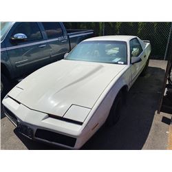 1983 PONTIAC FIREBIRD TRANSAM, 2DR COUPE, WHITE, VIN # 1G2AW87H0DL219949