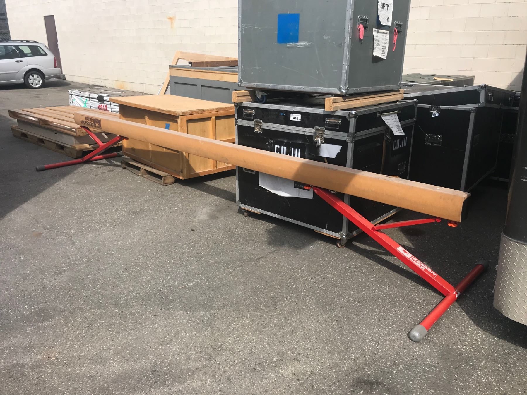 Spieth Anderson SPIETH ANDERSON 16' ADJUSTABLE BALANCE BEAM - Able Auctions
