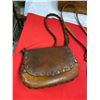 Image 2 : Lot of 3 Vintage Brown Leather Tooled Purses in Excellent Condition