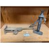 Image 1 : Model T and Other Car Jacks - Working Conditions