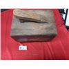 Image 1 : Vintage Shoe Shine Box Full of Polishes and Brushes