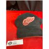 Image 2 : 3 NHL Hats Ducks, Red Wings, Canucks
