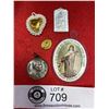 Image 2 : 5 Vintage Religious Medallions
