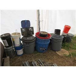 QUANTITY OF USED 20 LITRE PAILS & PLASTIC TUBS