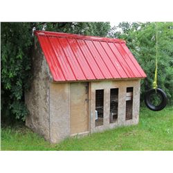 4' X 8' RABBIT HOUSE