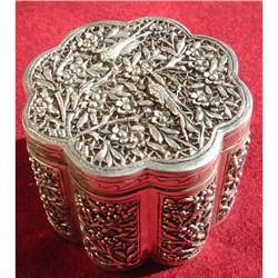 Incised and chased silver box #948030