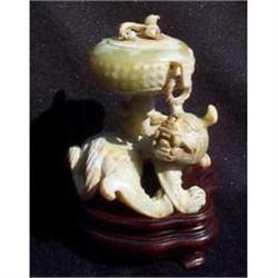 Ancient  jade carving  with Bi Hsieh #948131