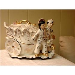 GORGEOUS...THAMES ORIENTAL FIGURINE POT W/LID #977981