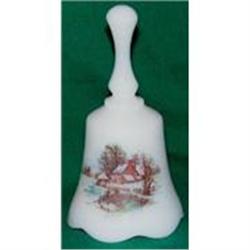 FENTON SATIN CUSTARD "GOING HOME" BELL c.1980s #993796