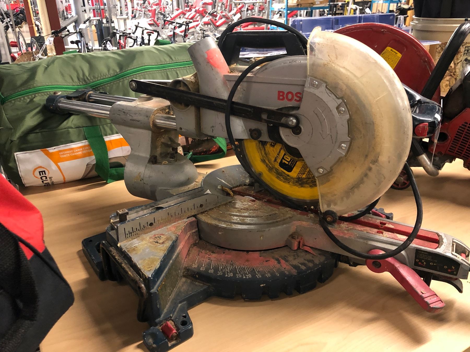 BOSCH SLIDING COMPOUND MITER SAW Able Auctions BOSCH SLIDING COMPOUND MITER SAW Able Auctions
