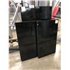 Image 1 : 3 ASSORTED FLATSCREEN TVS, LINES IN SCREENS