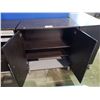 Image 2 : SIDE CABINET H 37 1/2" W 17" L 33"