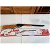 Image 2 : RED RYDER DAISY 650 SHOT CARBINE 350FPS .177CAL AIR RIFLE
