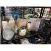 Image 1 : ASSORTED HOUSEHOLD ITEMS