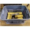 Image 2 : MOVIE PROP GOLD BARS & A MAGICIANS SUITCASE
