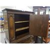 Image 2 : 1940'S WALNUT DINING ROOM CABINET