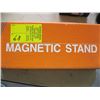 Image 2 : MAGNETIC STAND