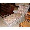 Image 1 : VICTORIAN WICKER CHAISE LOUNGE